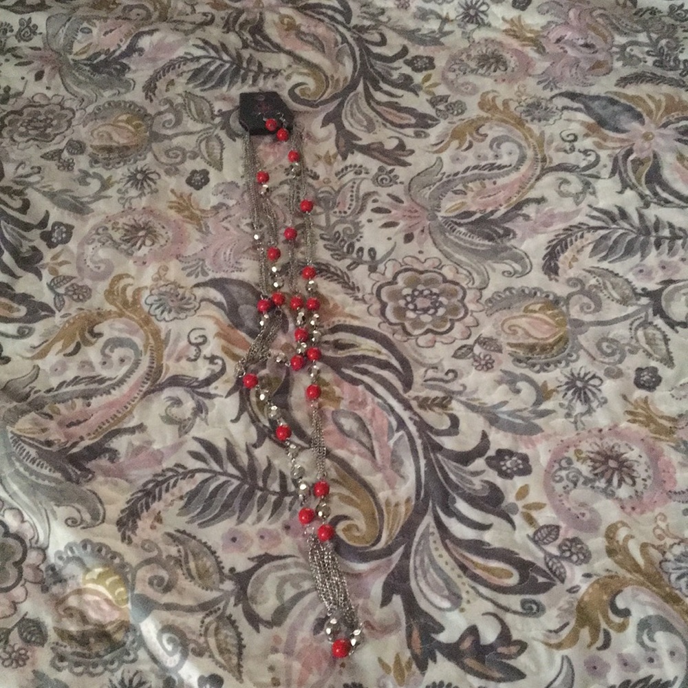 🚨Necklace 🚨 - Picture 3 of 3